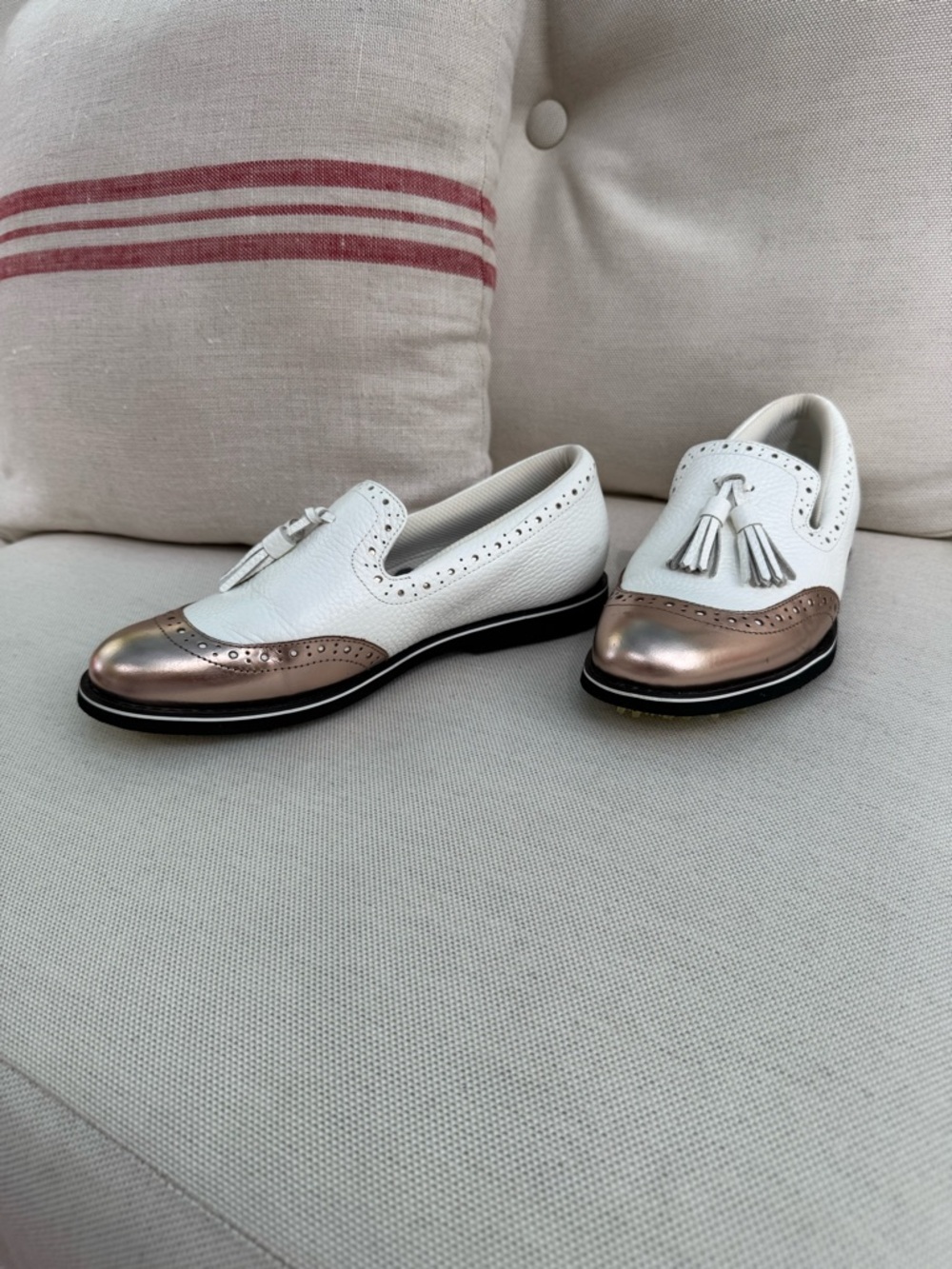 Sz8.5 G/FORE Cruiser Brogue White and Rose Gold Slip-On Golf Shoes